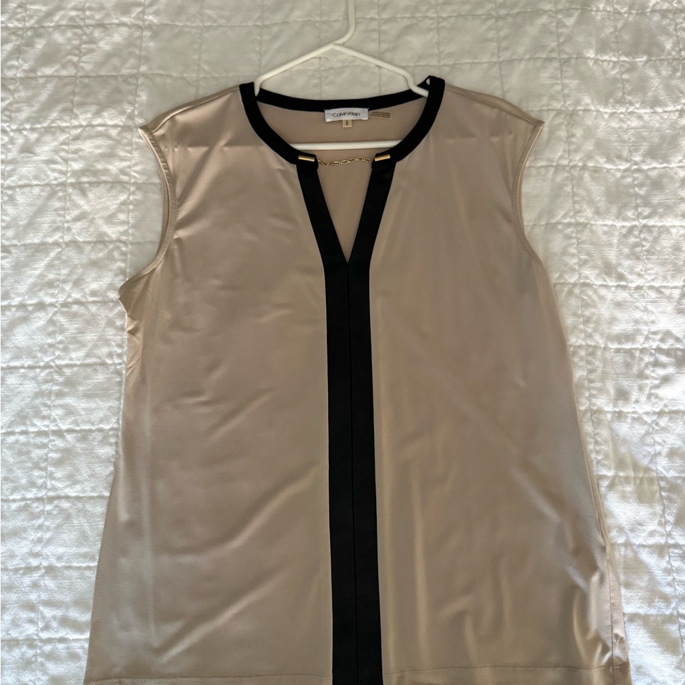 Calvin Klein Beige and Black Top with Gold Chain